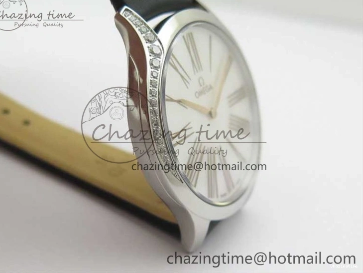 0116 StreetReady Ladies’ De Ville Trésor Diamond SS 3AF 1:1 Best Edition White MOP Dial RG Markers On Black Fabric strap Swiss Quartz 7884